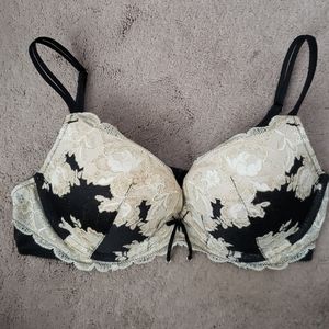 Victoria's Secret Very Sexy Size 36C